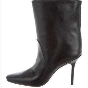 STUART WEITZMAN BUTTERY LEATHER HEEL BOOTIES 🖤